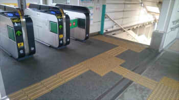 a2d9e69963b2ca8f6396b5507ebbca6b_s