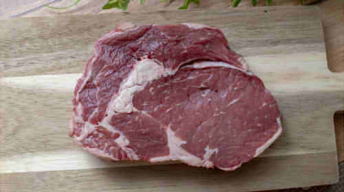 リブロース 牛肉 のカロリーは100gやステーキでいくら 糖質 タンパク質はどのくらい 情報整理の都